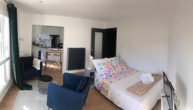 Rond Point Studio Cosy Et Central Avec Balcon Saint-Etienne  Exteriér fotografie